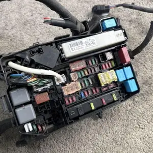 Prius fuse box ZVW30