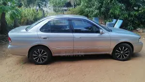 Nissan Sunny FB15 2002