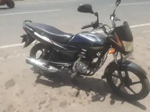 Bajaj Platina 100 2016