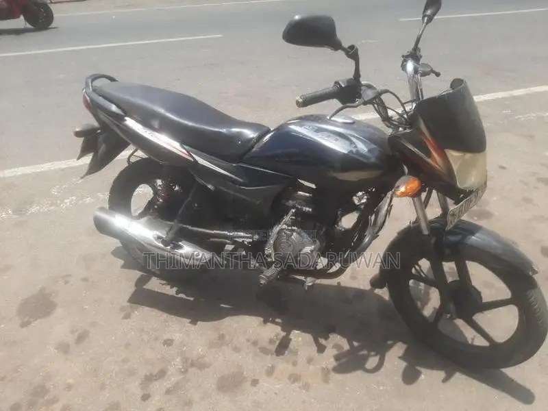 Bajaj Platina 100 2016