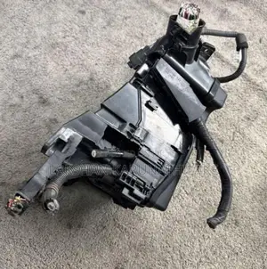 Prius fuse box ZVW30