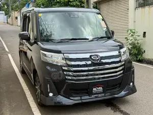 Toyota Roomy CUSTOM GT Turbo 2025