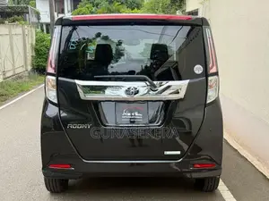 Toyota Roomy CUSTOM GT Turbo 2025