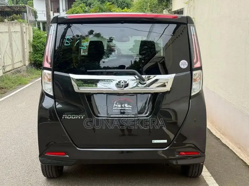 Toyota Roomy CUSTOM GT Turbo 2025