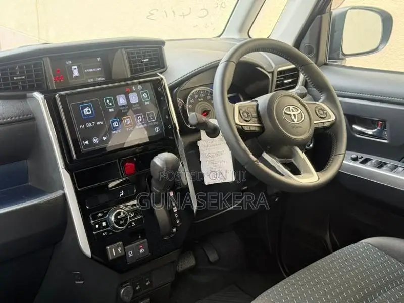 Toyota Roomy CUSTOM GT Turbo 2025