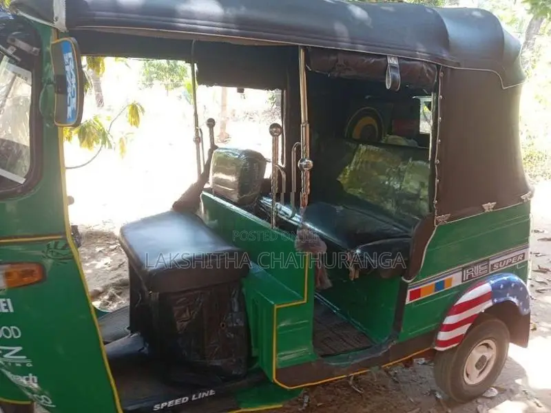 Bajaj RE 1995