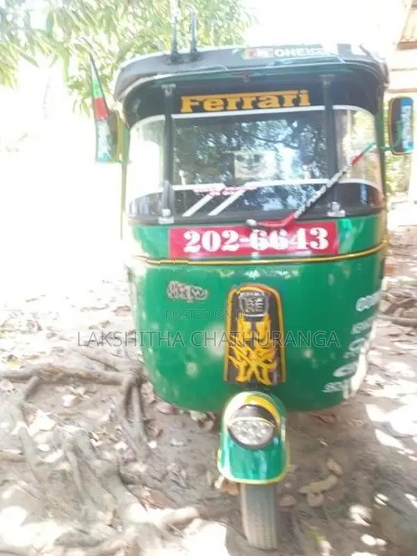 Bajaj RE 1995