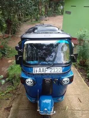 Bajaj RE 2012