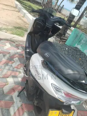 Suzuki Burgman 125 2019
