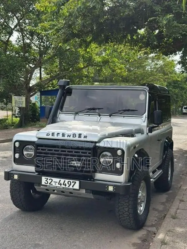 Land Rover Defender 90 1987