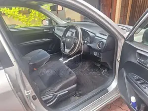 Toyota Fielder 2013