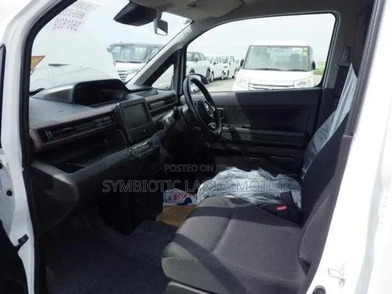 Suzuki Wagon R ZL 2026