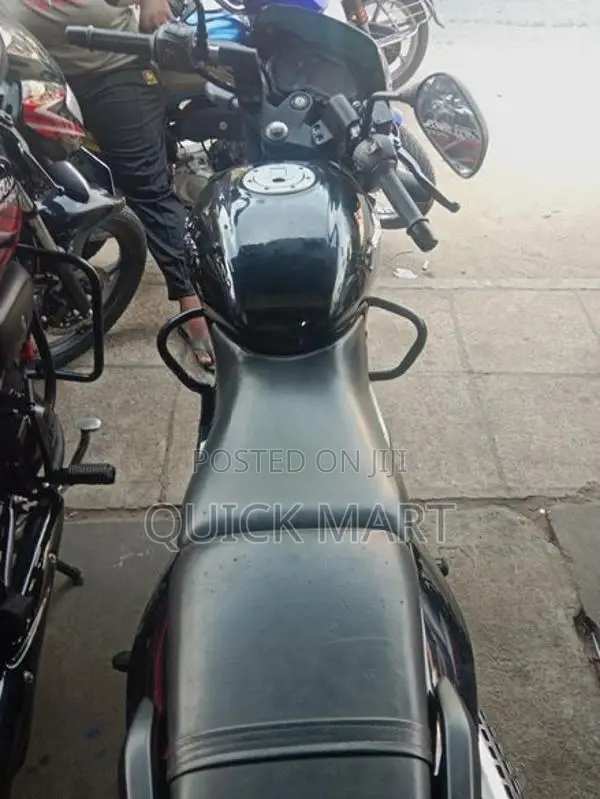Bajaj Pulsar 150 2011