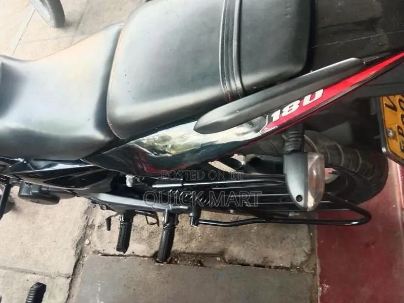 Bajaj Pulsar 150 2011