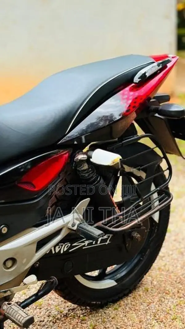 Bajaj Pulsar 150 2016
