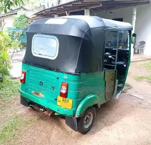 Bajaj RE 2015