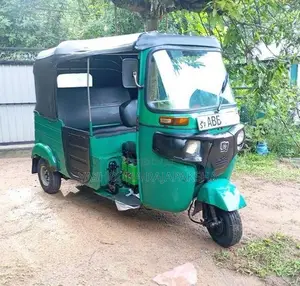 Bajaj RE 2015