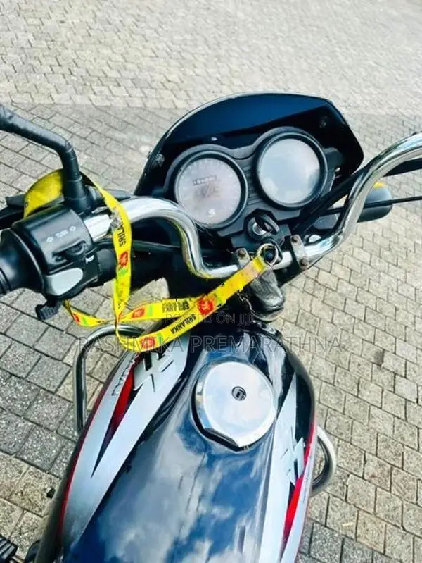 Bajaj CT100 2007