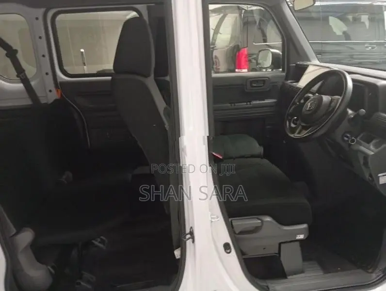 Honda N-Box 2024