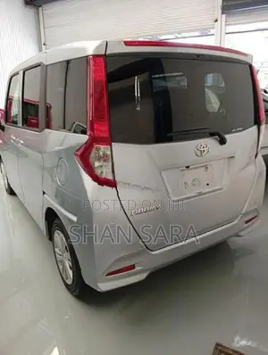 Toyota Roomy X 2023