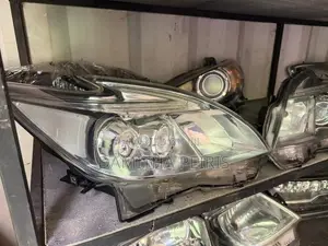 Toyota Prius Head Light LED