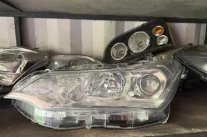 Toyota Axio Head Light