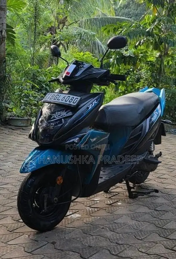 Yamaha RayZR 2018