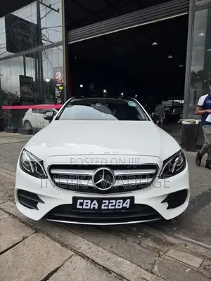 Mercedes Benz E200 AMG 2018