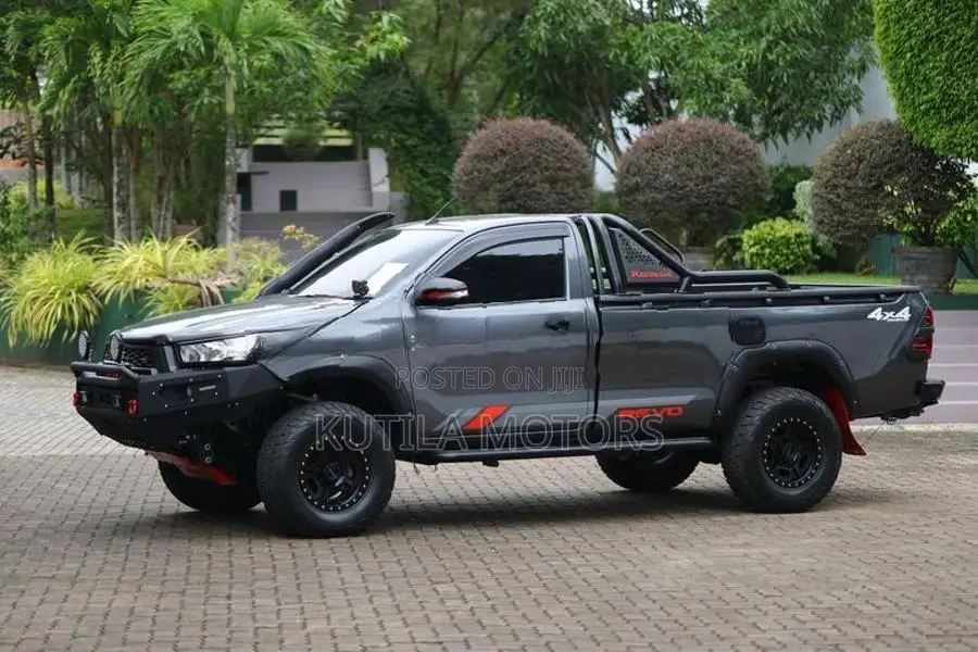 Toyota Hilux 2023