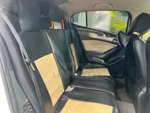 Mazda Axela SKY ACTIVE 2013