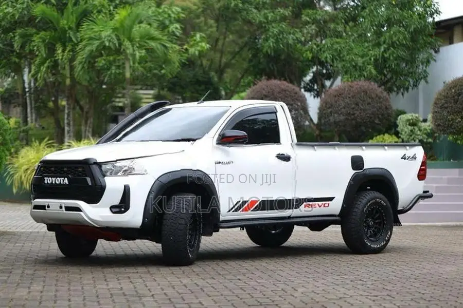 Toyota Hilux 2023