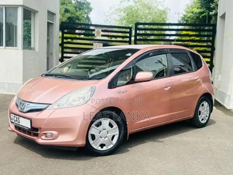 Honda Fit GP1 2013
