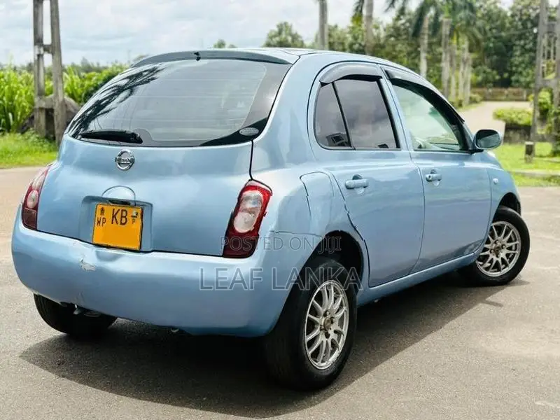 Nissan March AK12 2003