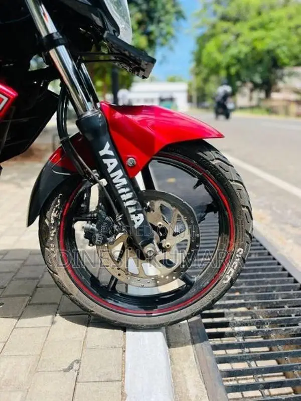 Yamaha FZ S 2014