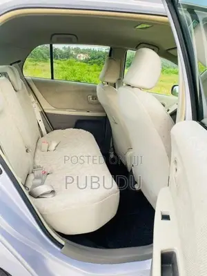 Toyota Vitz 2010