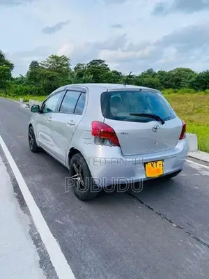 Toyota Vitz 2010
