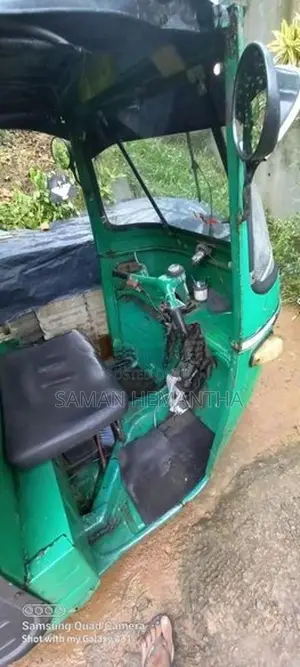 Bajaj RE 206-7157 1999