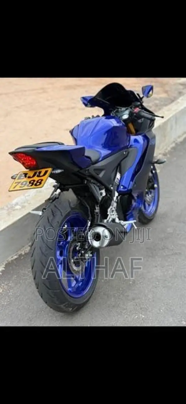 Yamaha R15 V4 2025