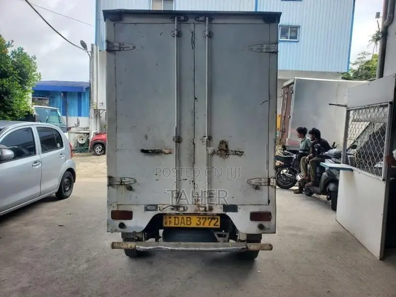 Tata Dimo Lokka Super Ace 2015