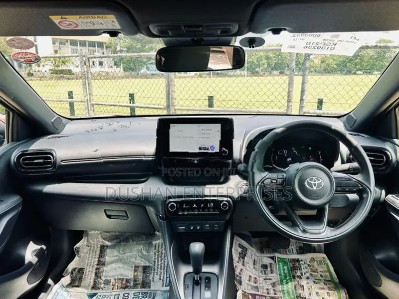 Toyota Yaris G Led 360 2024