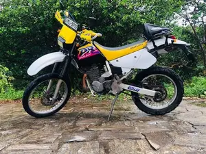 Suzuki DR 250R 2002