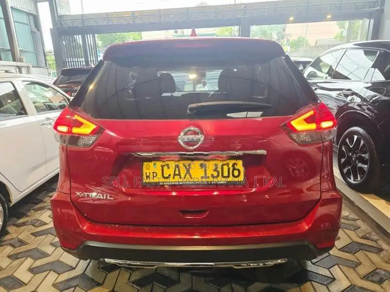Nissan X-Trail 7 Seater Petrol 2017