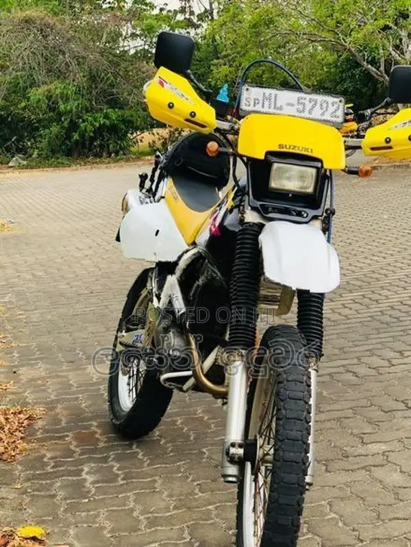 Suzuki DR 250R 2002