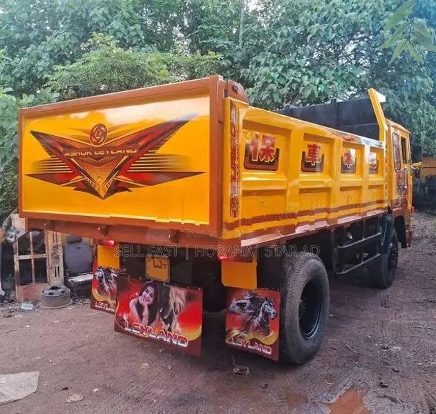 Ashok Leyland Tipper 2012