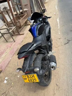 Yamaha R15 2020