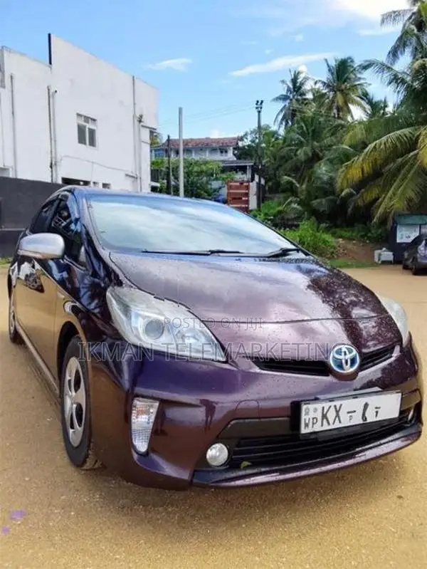 Toyota Prius 3rd GEN 2012