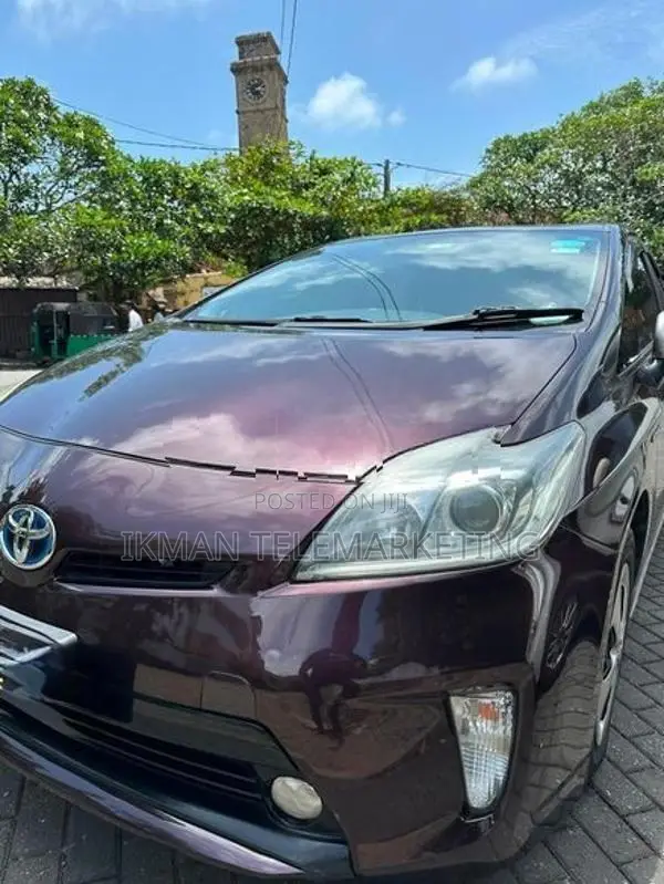 Toyota Prius 3rd GEN 2012