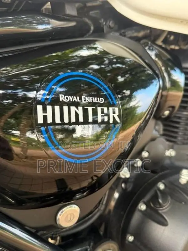 Royal Enfield Hunter 350 Rebel Blue 2025