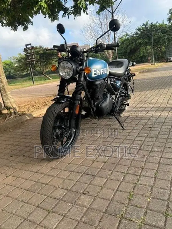 Royal Enfield Hunter 350 Rebel Blue 2025