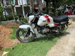 Bajaj V15 2016/2017 2017